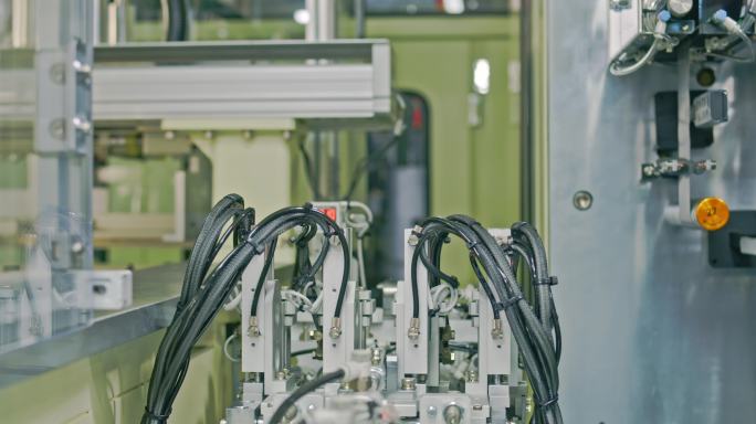 4K 锂电池生产线 高科技智能机器人