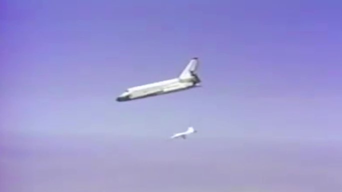 70年代航天飞机降落着陆