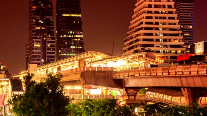 夜空火车站，时间流逝