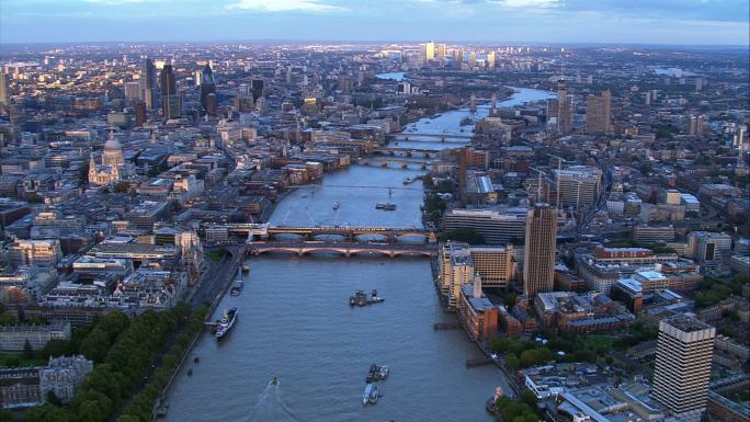 泰晤士河，空中追踪伦敦