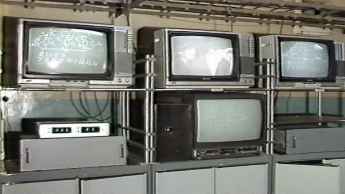 80年代电信信号转播台