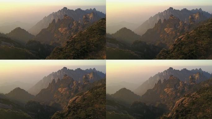 中国东部黄山龟山风景区。