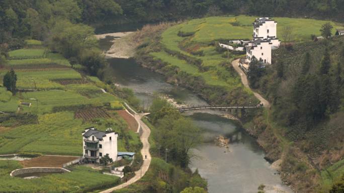 皖南小山村