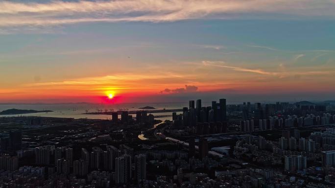 深圳前海湾日落超远景航拍前进