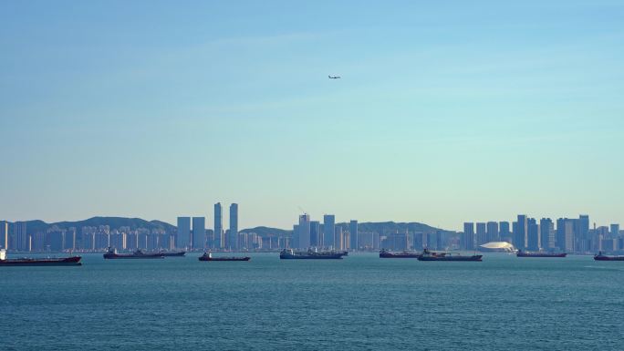 海面城市飞机降落