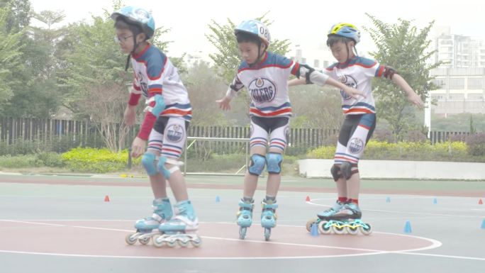 学校轮滑少年儿童学习轮滑城市活力培训机构