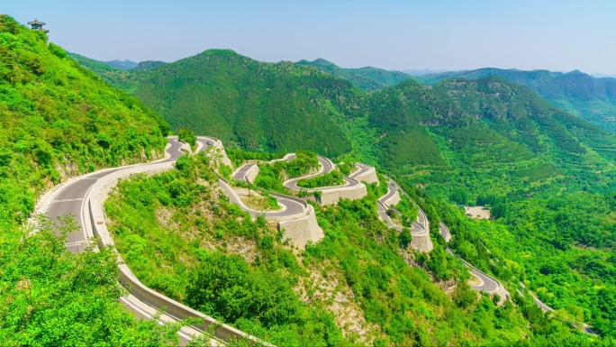 夏日仰天山九龙盘白天车流延时