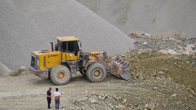 沙石厂推土机 建筑工地楼盘施工
