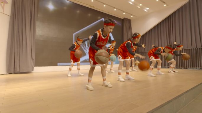 学生才艺表演篮球表演技能挑战动作表演艺术