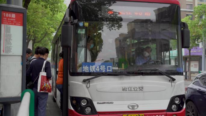 公交车 公交站 4K  25帧 上海公交