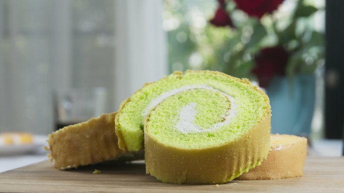 柔软的绿色潘丹蛋糕