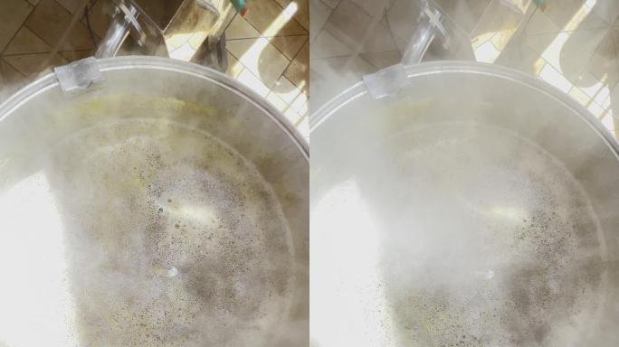 工艺啤酒生产的煮沸工艺细节。