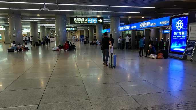火车站 人流延时 节日 返乡出行旅客乘客