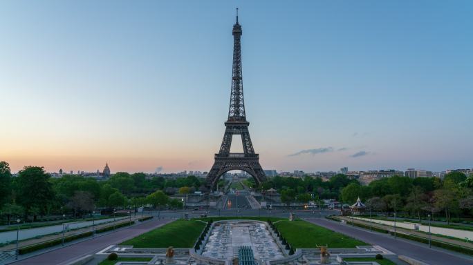 黎明时分巴黎埃菲尔铁塔4k延时