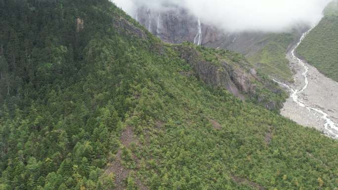 4K航拍雨崩村景区