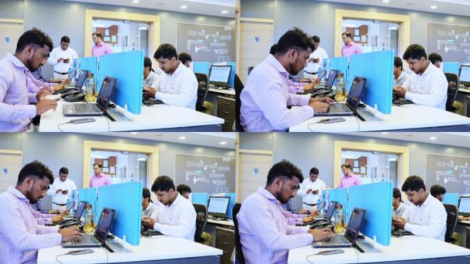 印度孟买一间繁忙的办公室里的日常工作