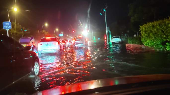 城市内涝、雨后积水