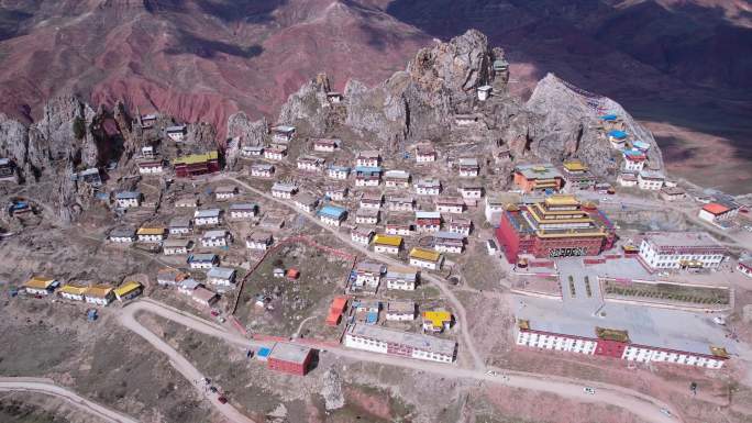 西藏昌都市寺庙孜珠寺寺庙航拍山川高山