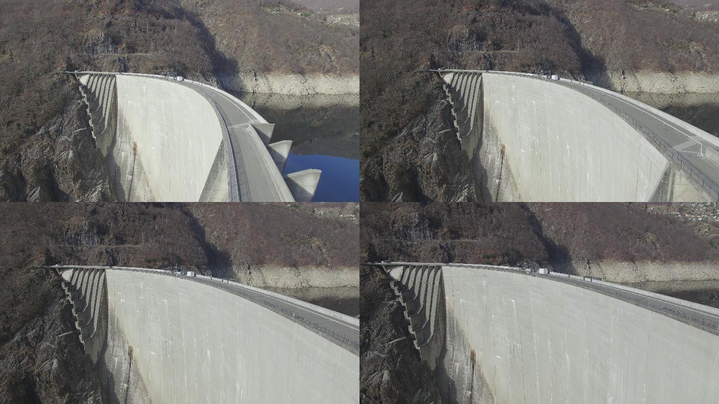 无人驾驶飞机拍摄了山中一座低水位的大坝