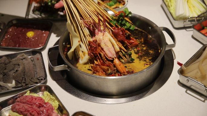 成都地道美食火锅串串特写