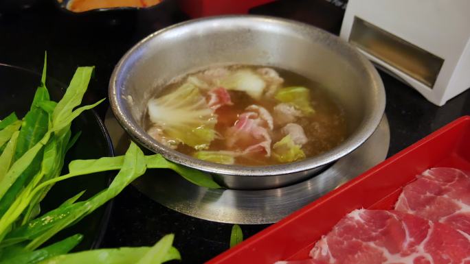 日式料理称为sukiyaki