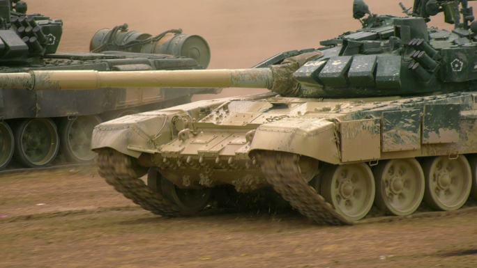 重型坦克攻击进攻俄乌冲突乌克兰
