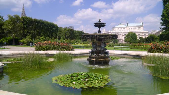 维也纳大众花园带喷泉
