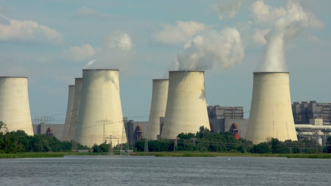 燃煤发电厂火力发电送变电低碳排放