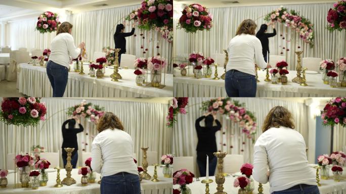 两个女人为婚礼献花