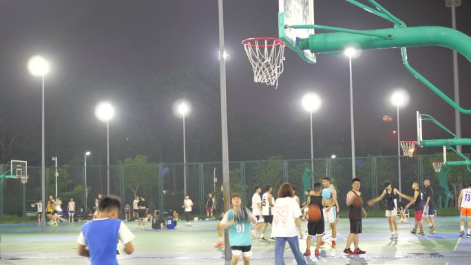 夜间运动 打篮球