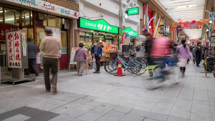 时间流逝：行人拥挤购物日本名古屋Osu kannon购物中心