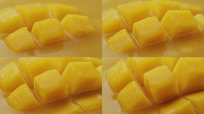 芒果出水出芒果汁素材