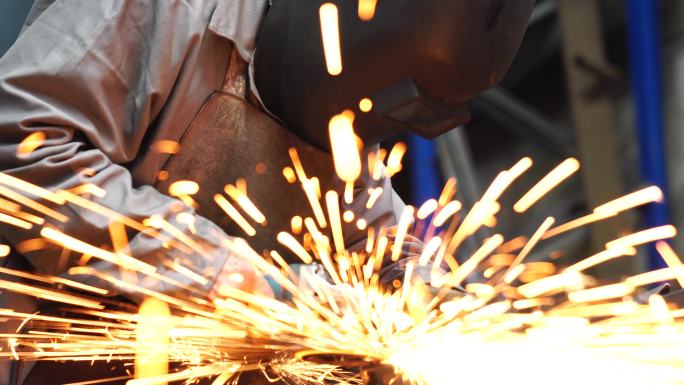 焊接钢的工业工人切割劳动人民工人