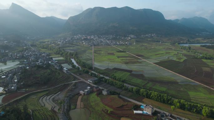 山区小坝子乡村田园盆地小河耕地河渠