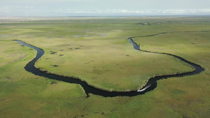 原创 新疆博斯腾湖草原湿地孔雀河自然景观