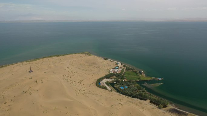 原创 新疆博湖县沙漠博斯腾湖自然风光航拍