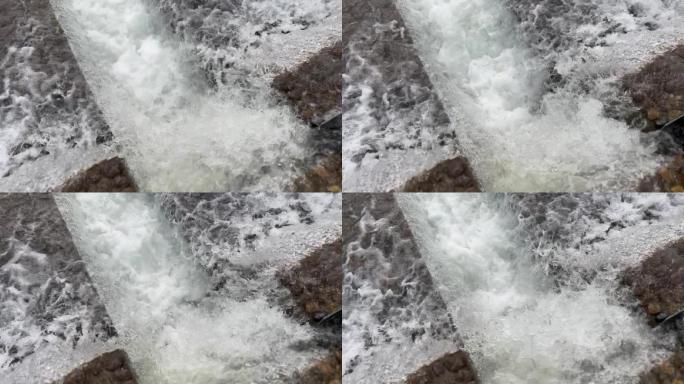 流水潺潺溪流溪水汇聚水流声通用素材空镜