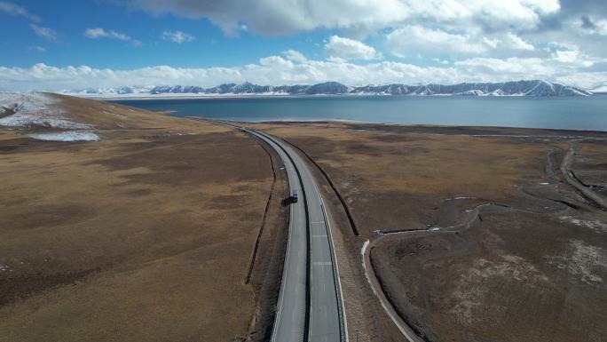 原创 青海德马高速公路湖泊自然风光航拍