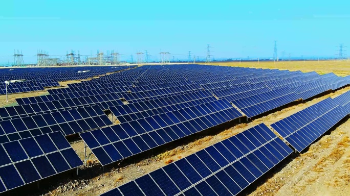 太阳能发电站绿色能源基地太阳能板