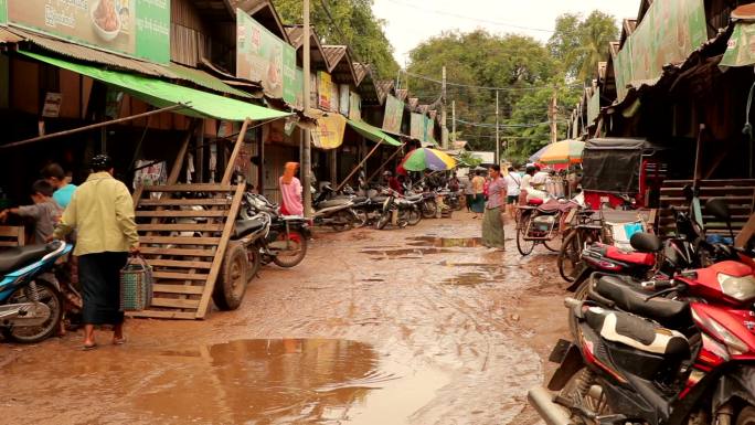 缅甸巴甘当地市场交通