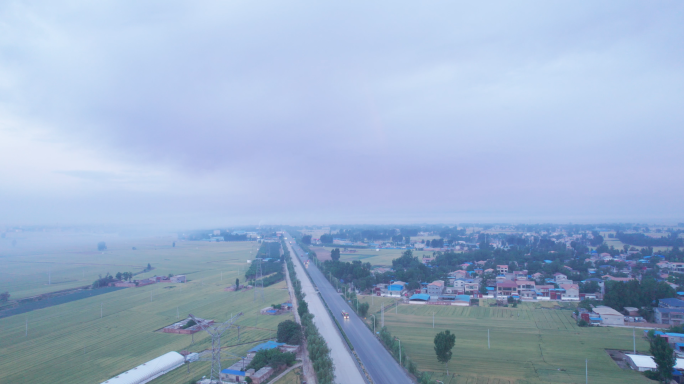 公路麦田村庄