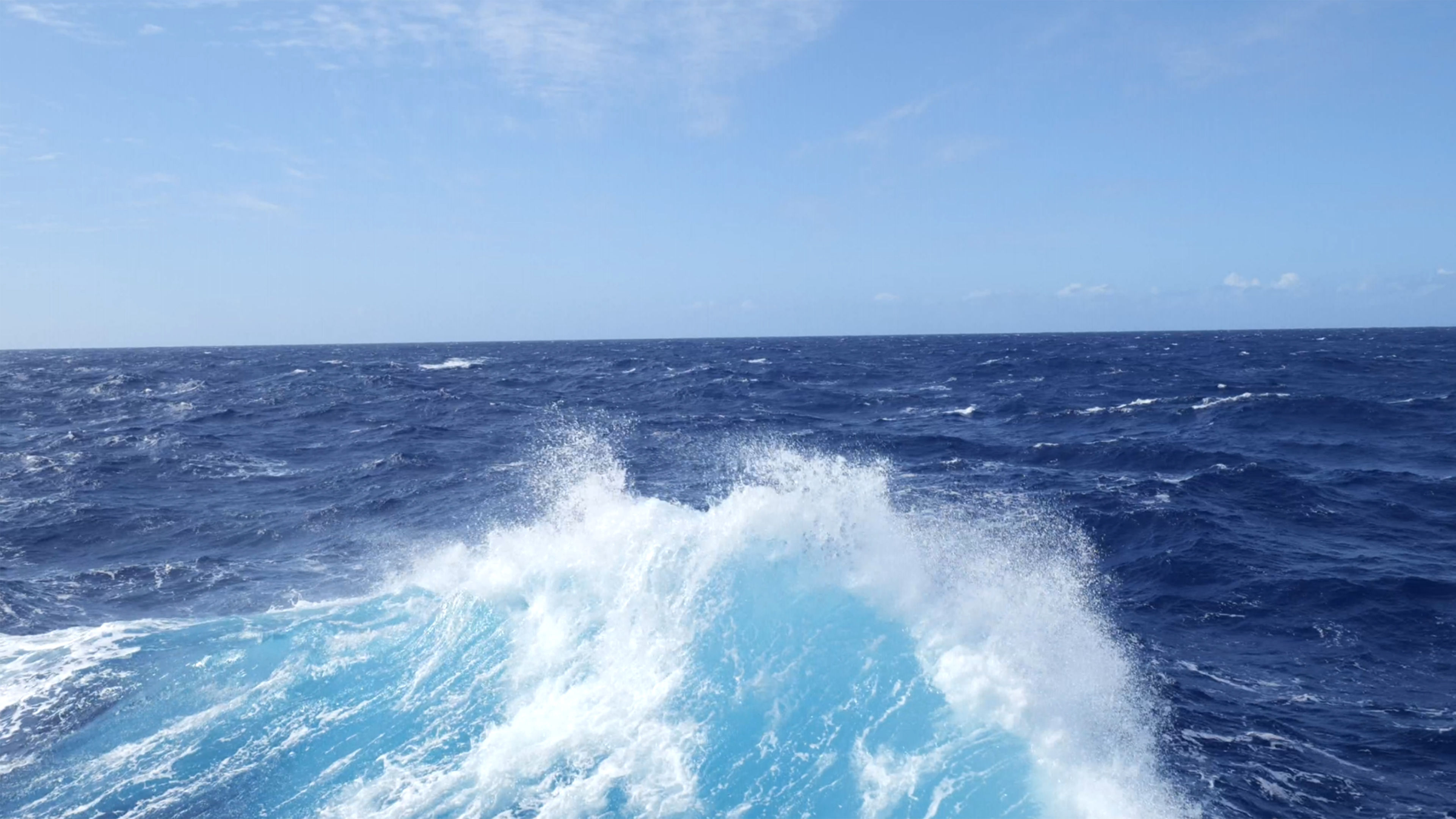 【4k】波涛汹涌的大海海面-海浪