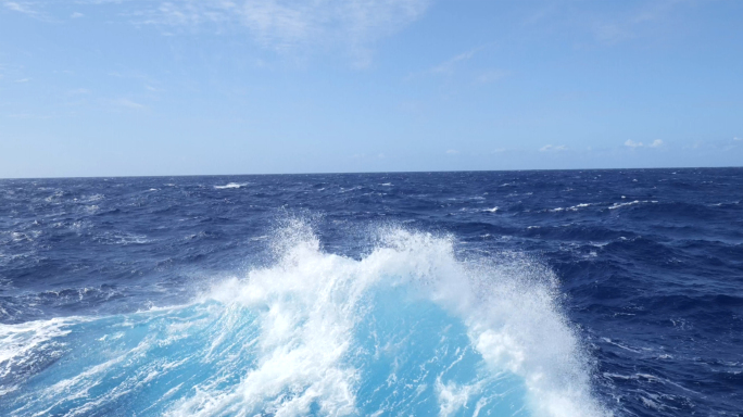 【4K】波涛汹涌的大海海面-海浪