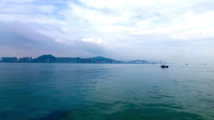 风平浪静  偷渡  飘荡飘零 远离陆地