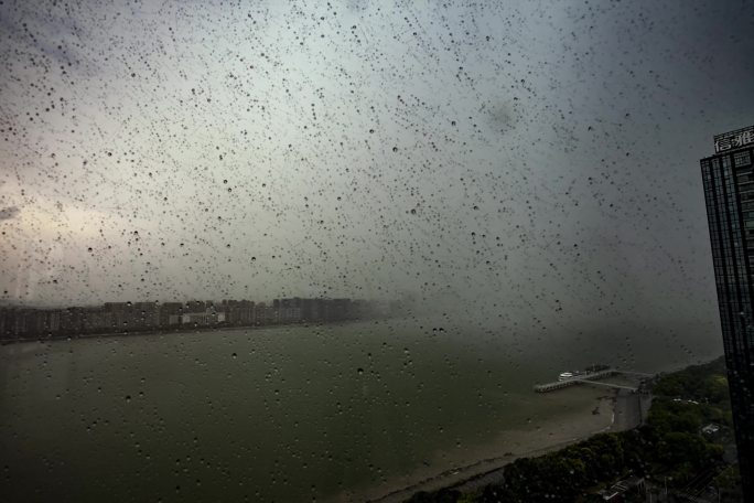 杭州暴风雨延时钱塘江滨江横屏