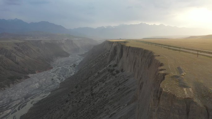 原创 新疆塔城安集海大峡谷自然风光航拍