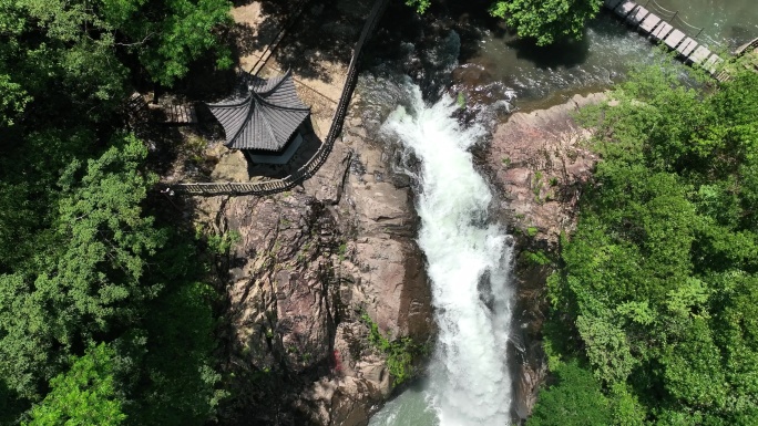 航拍浙江山水绍兴诸暨五泄雨后瀑布亭子飞瀑