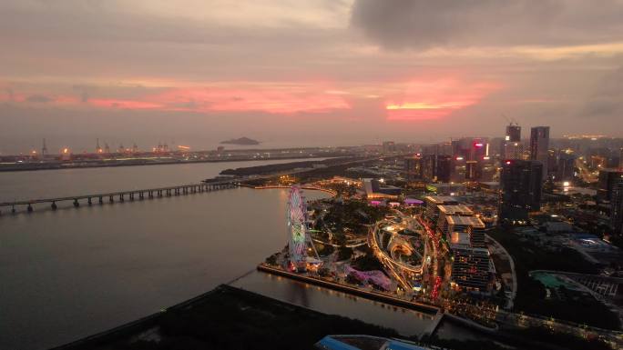 深圳欢乐港湾：吹着海风看着摩天轮望着晚霞