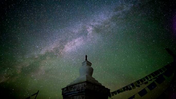 西藏白塔星空银河