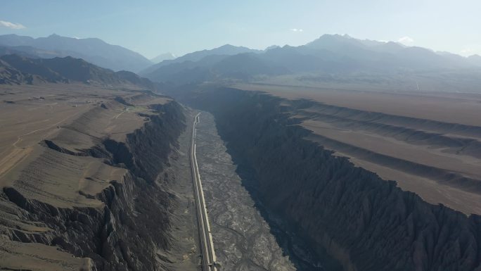 原创 新疆旅行独山子大峡谷自然风光航拍